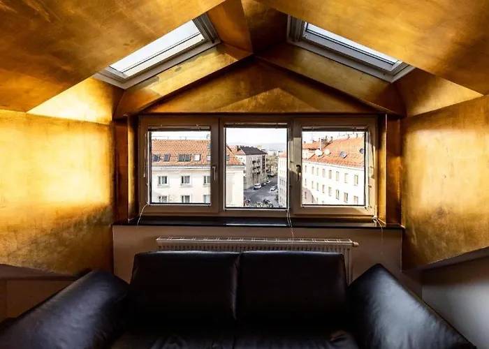 Vienna City Suites *